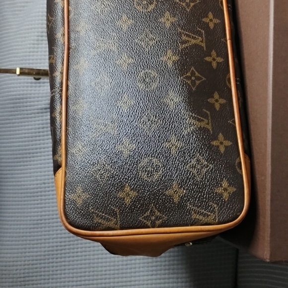 SOLD--Authentic Louis Vuitton monogram Rivette shoulder bag w/box and dust bag - Picture 6 of 16